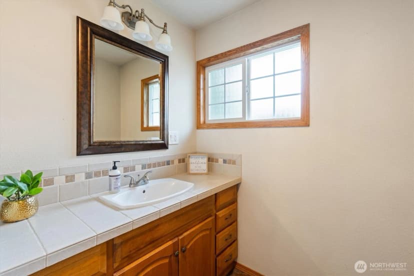 Property photo for 1302 Spruce Street, Longview photo 14
