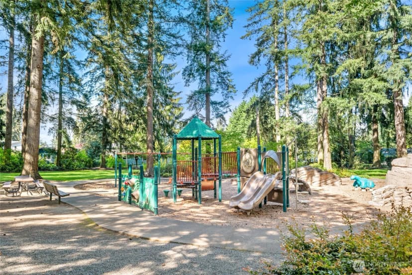 Property photo for 16639 Northup Way, Bellevue photo 30
