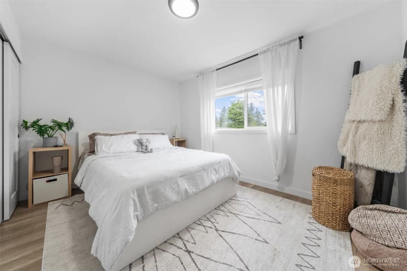 Property photo for 2217 Ne 9th Street, Renton photo 7