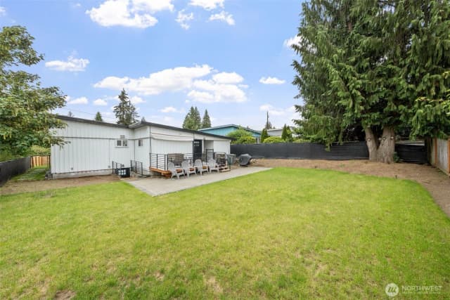 Property photo for 2217 Ne 9th Street, Renton photo 2