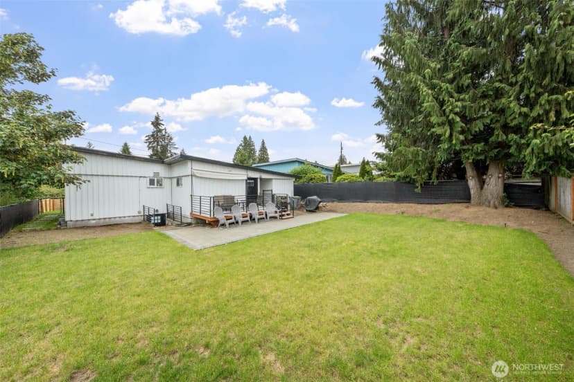 Property photo for 2217 Ne 9th Street, Renton photo 2