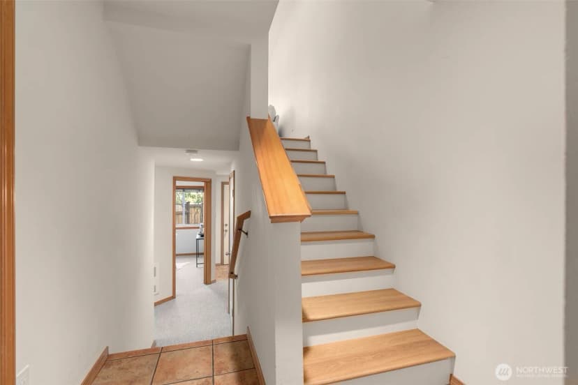 Property photo for 13709 Greenwood Avenue N, Seattle photo 19