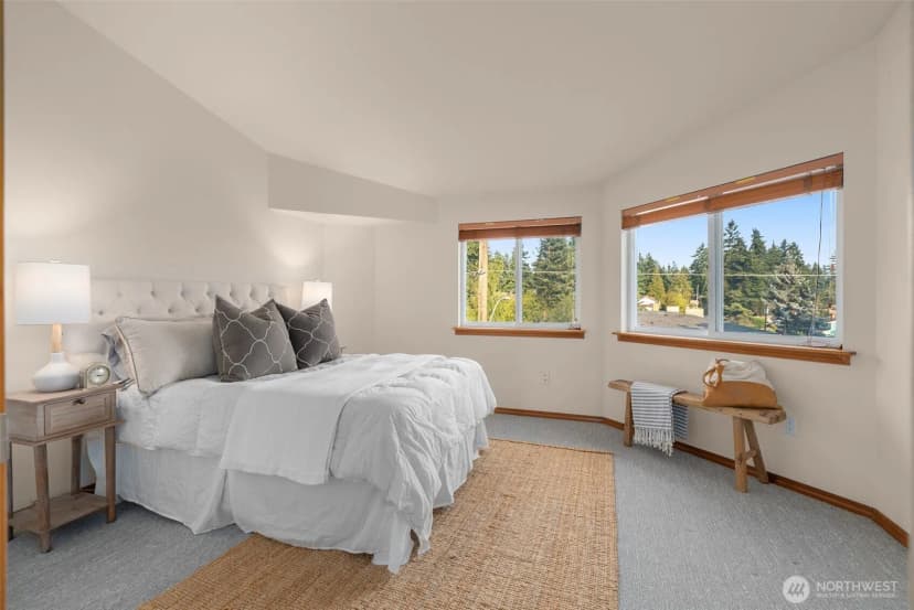Property photo for 13709 Greenwood Avenue N, Seattle photo 18