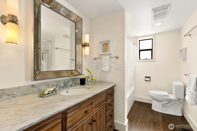 Property photo for 514 30th Avenue E, Seattle photo 14