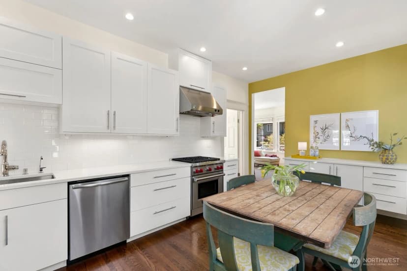 Property photo for 514 30th Avenue E, Seattle photo 8