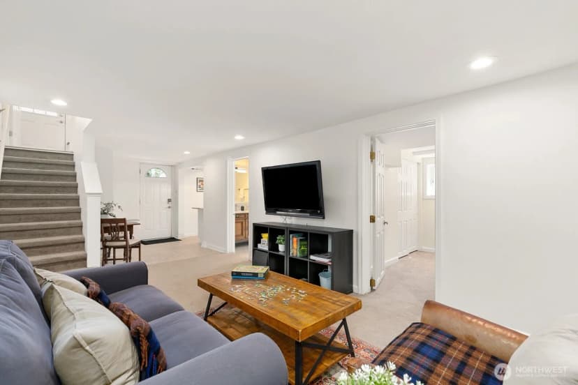 Property photo for 514 30th Avenue E, Seattle photo 16