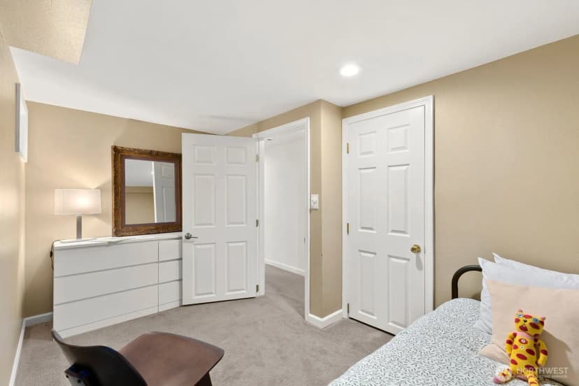 Property photo for 514 30th Avenue E, Seattle photo 18
