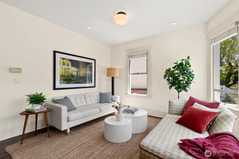 Property photo for 514 30th Avenue E, Seattle photo 6