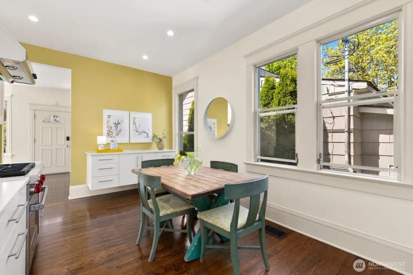 Property photo for 514 30th Avenue E, Seattle photo 9