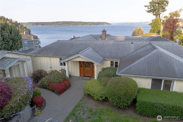 Property photo for 7177 Grandview Place, Gig Harbor photo 2