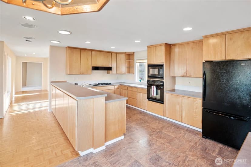 Property photo for 7177 Grandview Place, Gig Harbor photo 11
