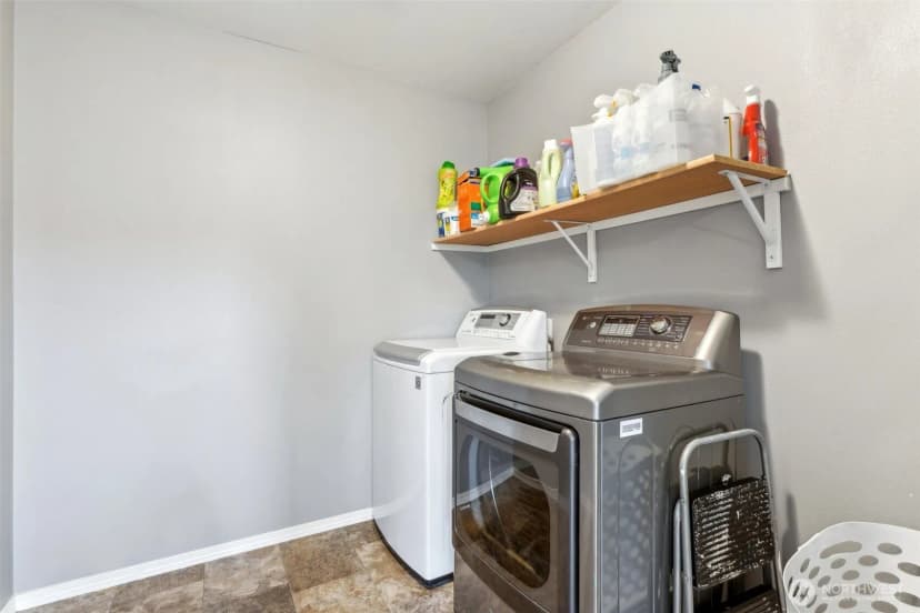 Property photo for 250 Sylvan Way, Longview photo 24