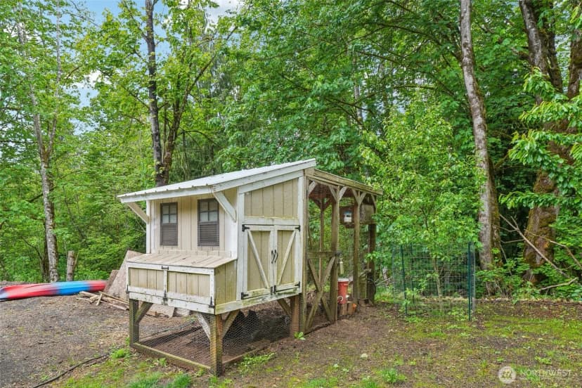 Property photo for 250 Sylvan Way, Longview photo 29