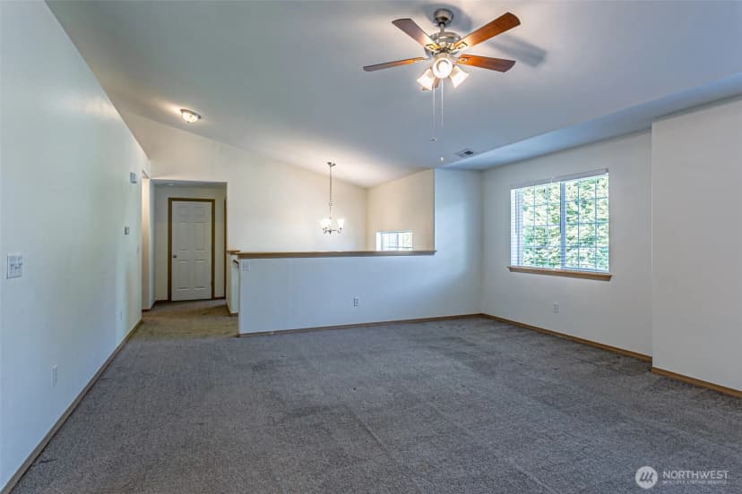 Property photo for 8342 49th Loop Se, Olympia photo 4