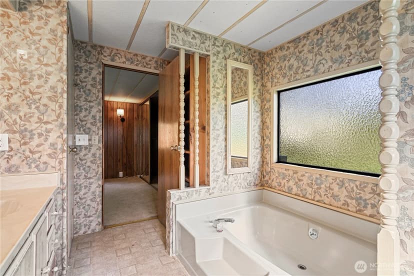 Property photo for 237 Toledo Salmon Creek Road, Toledo photo 25