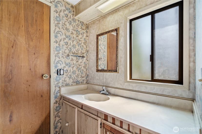 Property photo for 237 Toledo Salmon Creek Road, Toledo photo 19