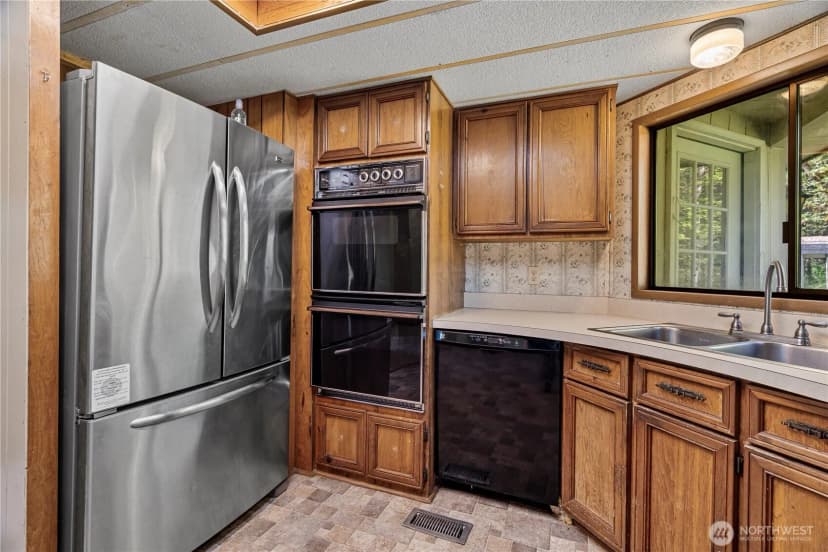 Property photo for 237 Toledo Salmon Creek Road, Toledo photo 10