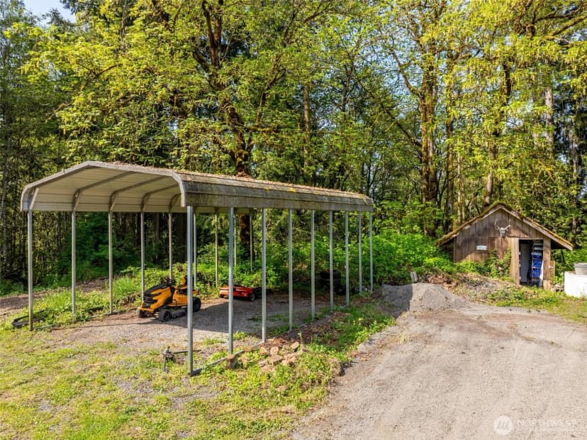 Property photo for 237 Toledo Salmon Creek Road, Toledo photo 32