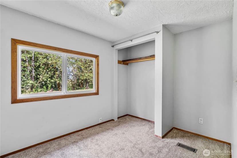 Property photo for 237 Toledo Salmon Creek Road, Toledo photo 21