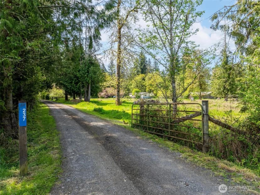 Property photo for 237 Toledo Salmon Creek Road, Toledo photo 39