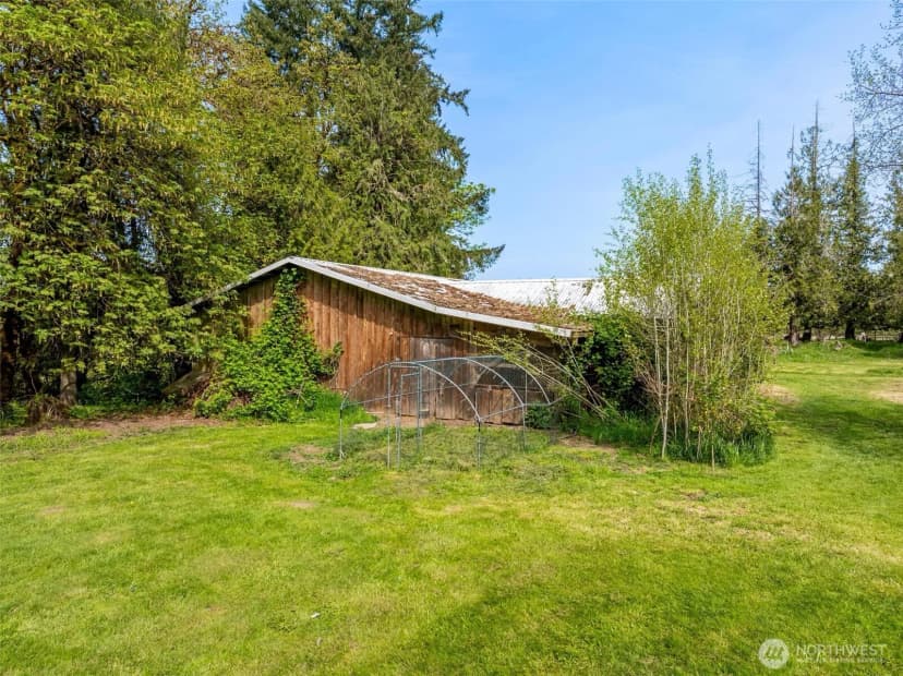 Property photo for 237 Toledo Salmon Creek Road, Toledo photo 34
