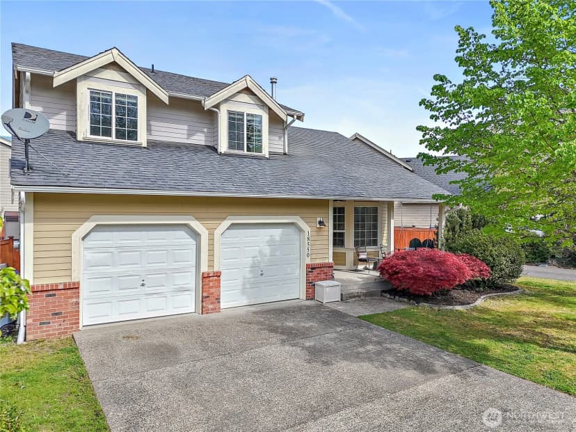 Property photo for 18550 96th Avenue E, Puyallup