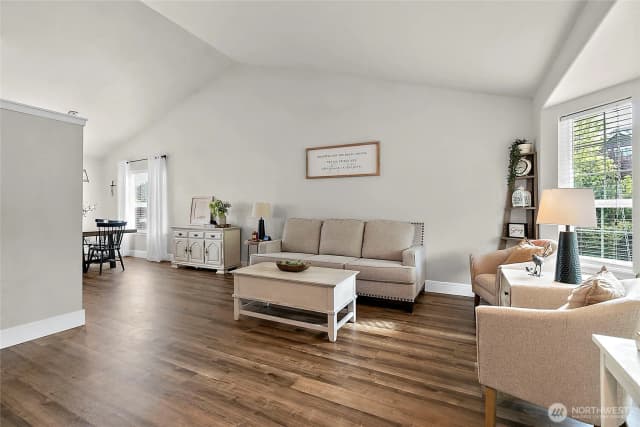 Property photo for 18550 96th Avenue E, Puyallup photo 3