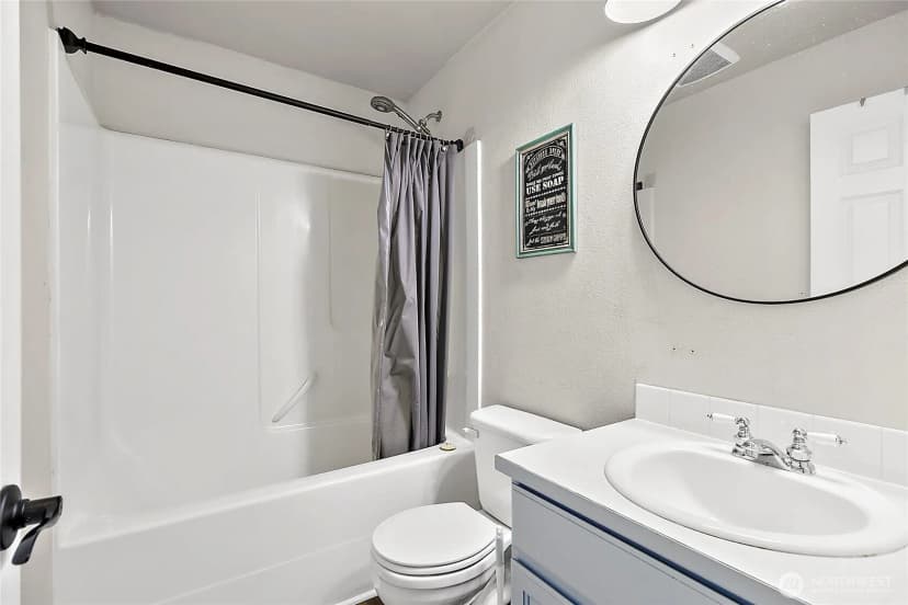Property photo for 18550 96th Avenue E, Puyallup photo 17
