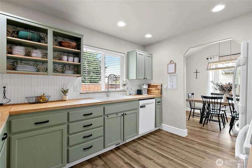 Property photo for 18550 96th Avenue E, Puyallup photo 11