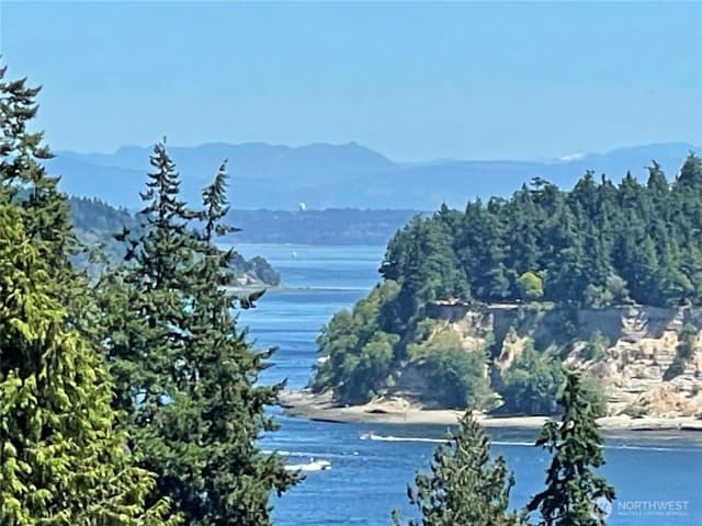 Property photo for 2716 58th Street Ct Nw, Gig Harbor photo 3