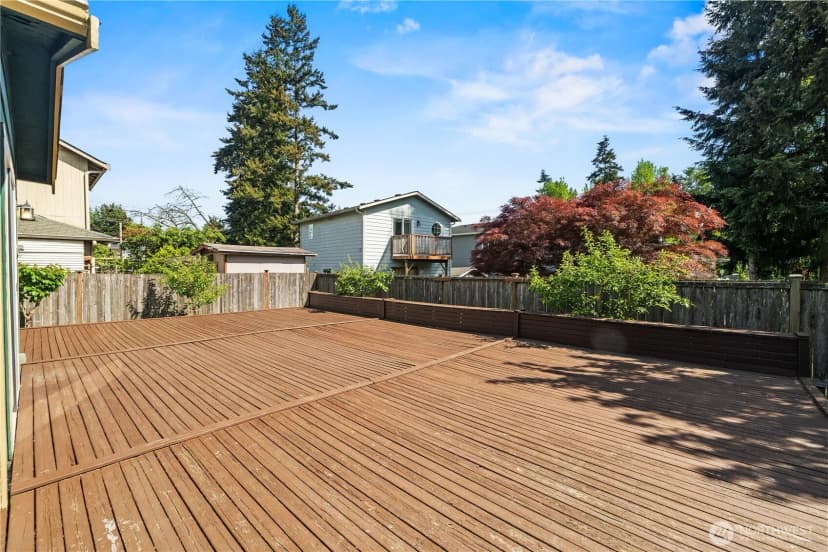 Property photo for 926 99th Street Sw, Everett photo 31