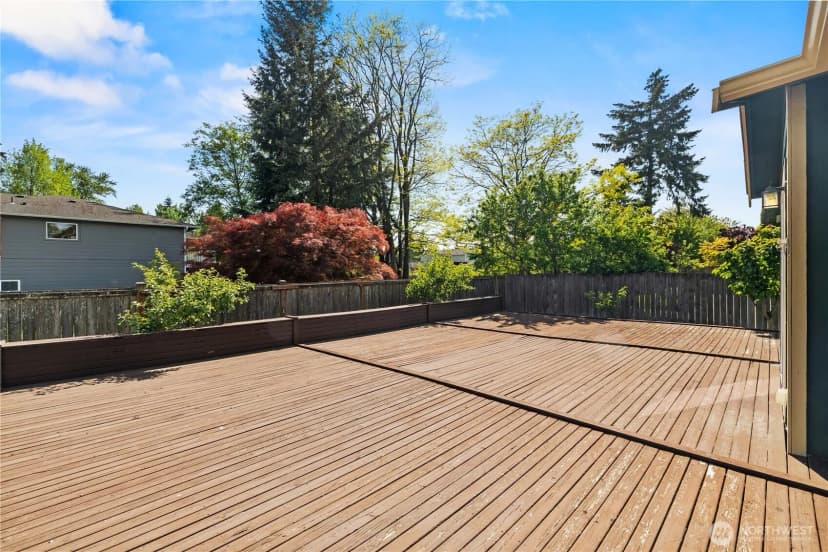Property photo for 926 99th Street Sw, Everett photo 30