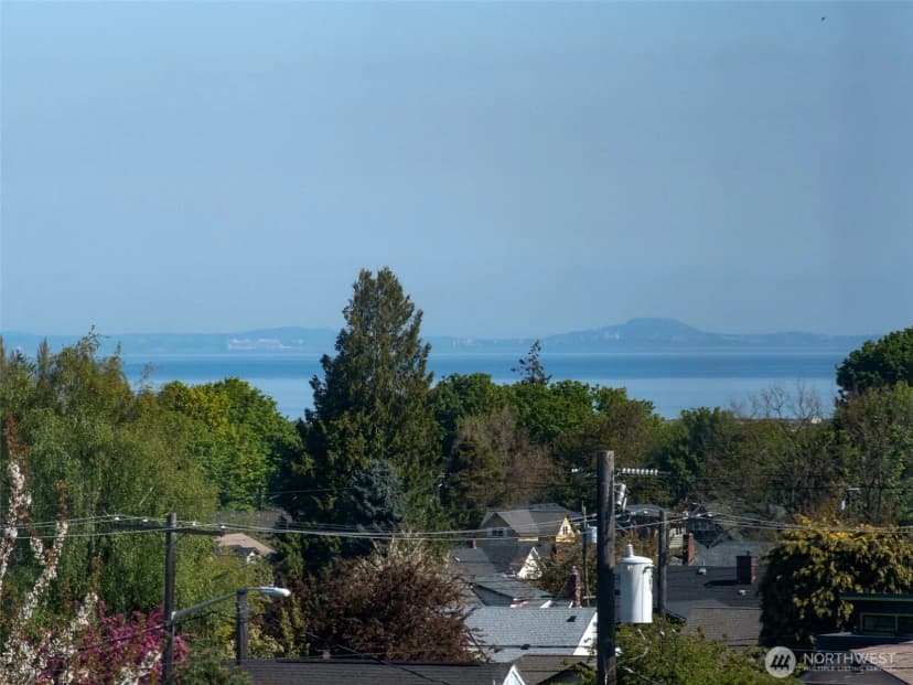 Property photo for 616 E 10th Street, Port Angeles photo 4