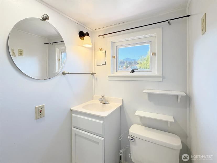 Property photo for 616 E 10th Street, Port Angeles photo 24