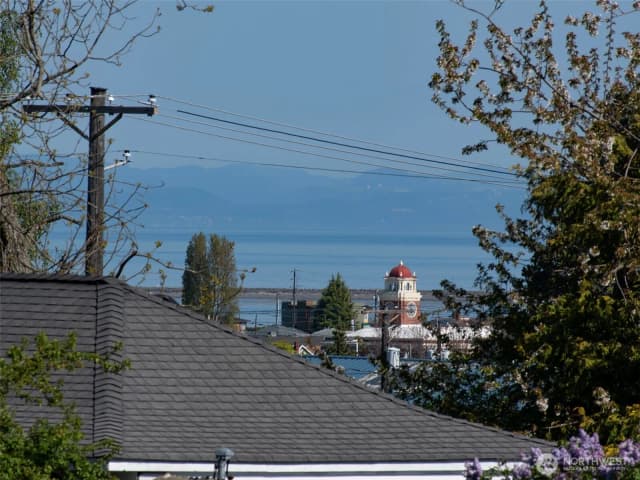 Property photo for 616 E 10th Street, Port Angeles photo 3
