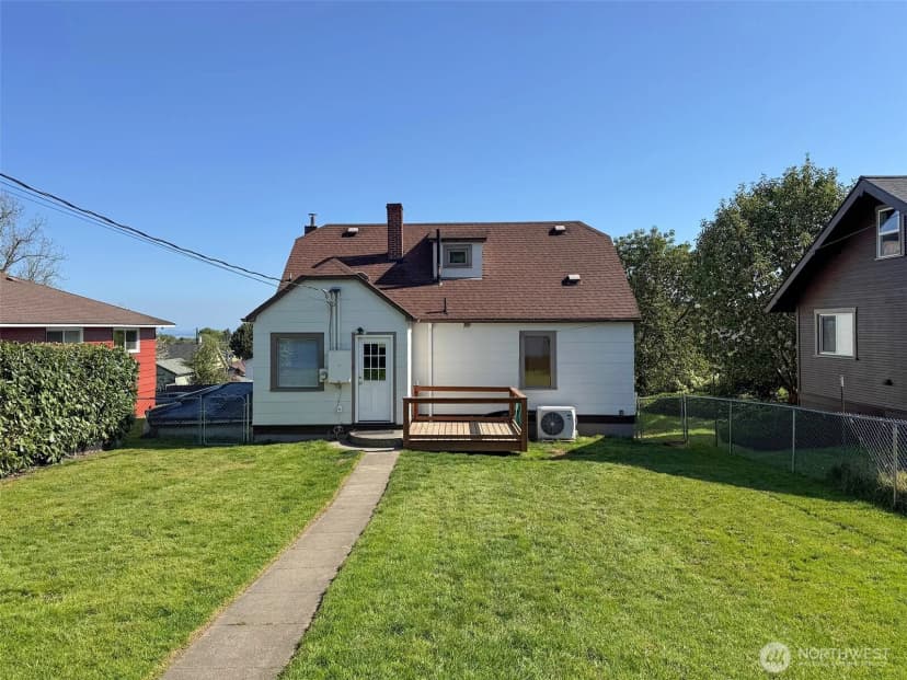 Property photo for 616 E 10th Street, Port Angeles photo 37