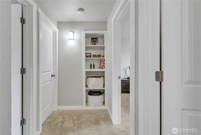 Property photo for 1300 Rhododendron Court Ne, Olympia photo 18