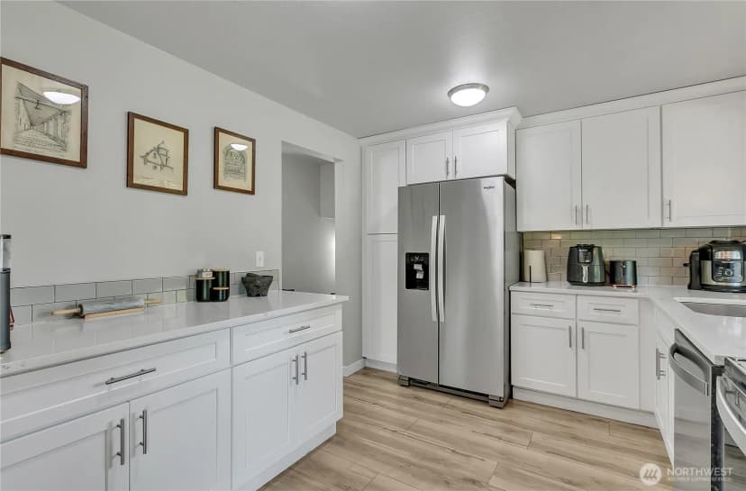 Property photo for 1300 Rhododendron Court Ne, Olympia photo 11