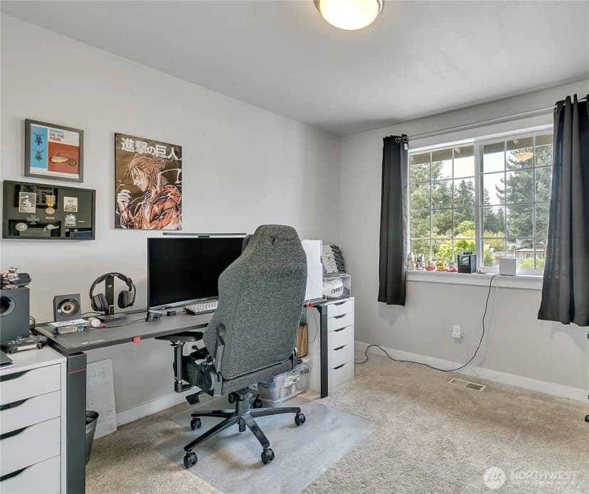 Property photo for 1300 Rhododendron Court Ne, Olympia photo 19