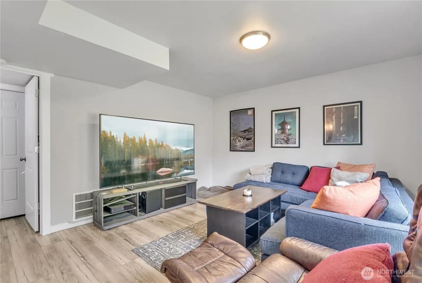 Property photo for 1300 Rhododendron Court Ne, Olympia photo 14