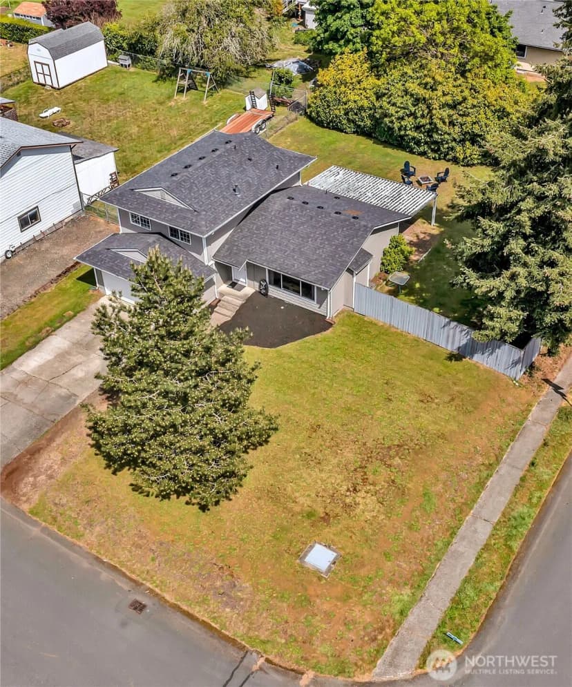 Property photo for 1300 Rhododendron Court Ne, Olympia photo 24