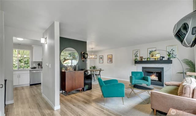 Property photo for 1300 Rhododendron Court Ne, Olympia photo 4