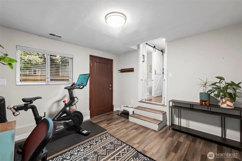 Property photo for 13437 4th Avenue Sw, Burien photo 27