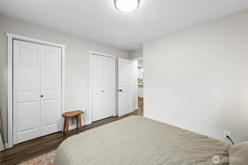 Property photo for 13437 4th Avenue Sw, Burien photo 17