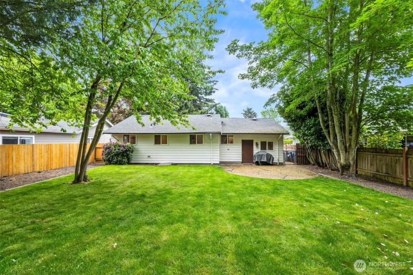Property photo for 13437 4th Avenue Sw, Burien photo 32