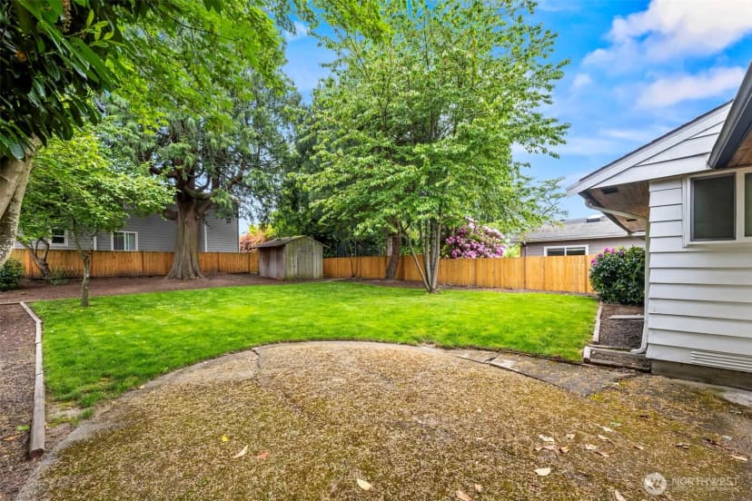 Property photo for 13437 4th Avenue Sw, Burien photo 30