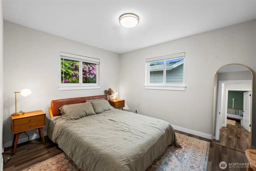 Property photo for 13437 4th Avenue Sw, Burien photo 16