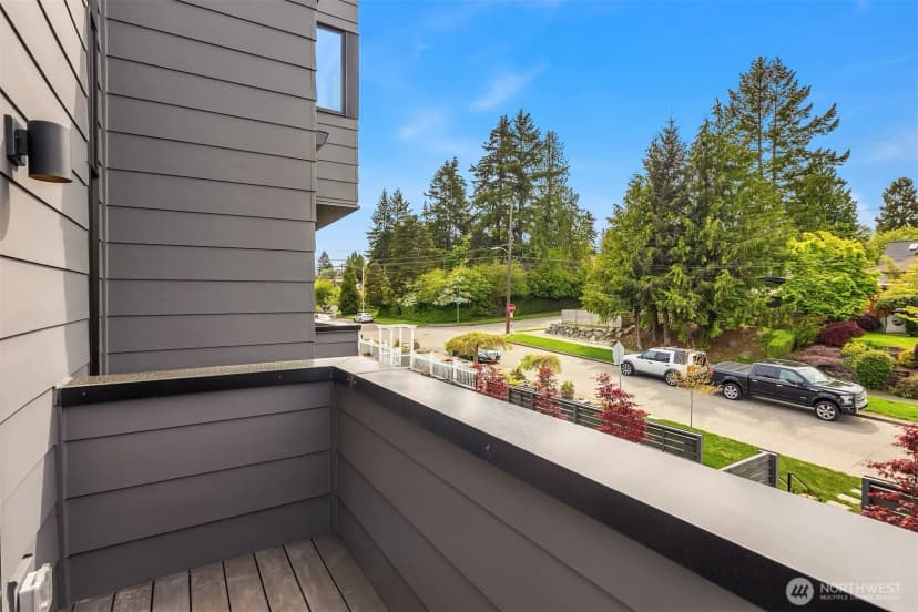 Property photo for 3650 51st Avenue Sw #b, Seattle photo 12
