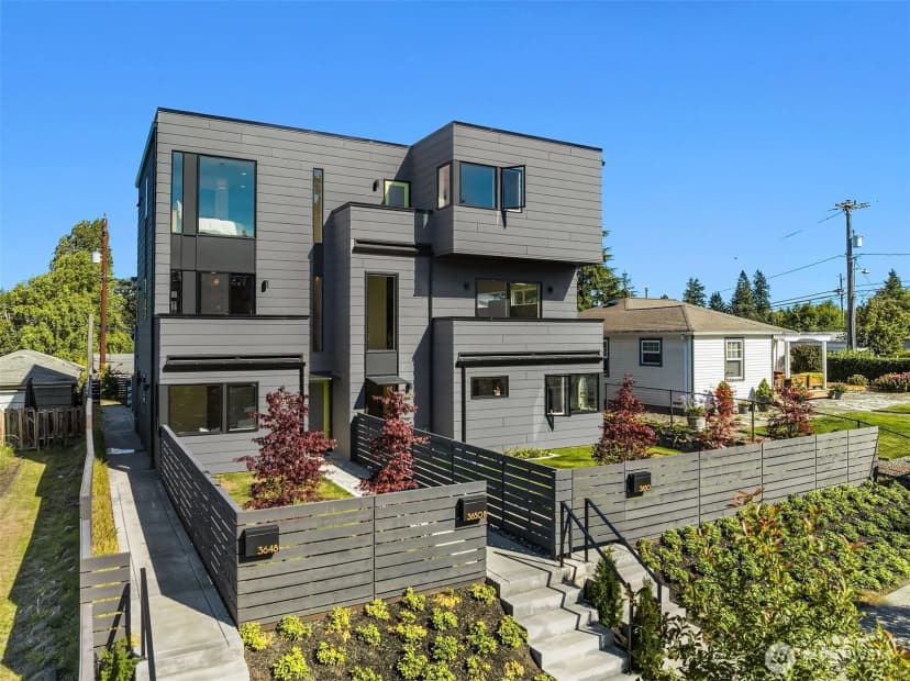 Property photo for 3650 51st Avenue Sw #b, Seattle