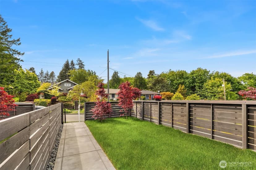 Property photo for 3650 51st Avenue Sw #b, Seattle photo 21